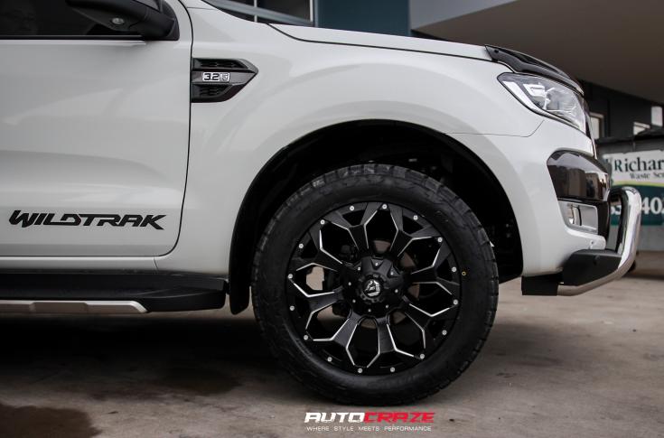 FORD RANGER ASSAULT GLOSS BLACK MILLED ACCENTS